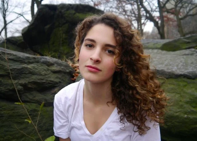 Shoulder-Length Curly Lob (Long Bob)